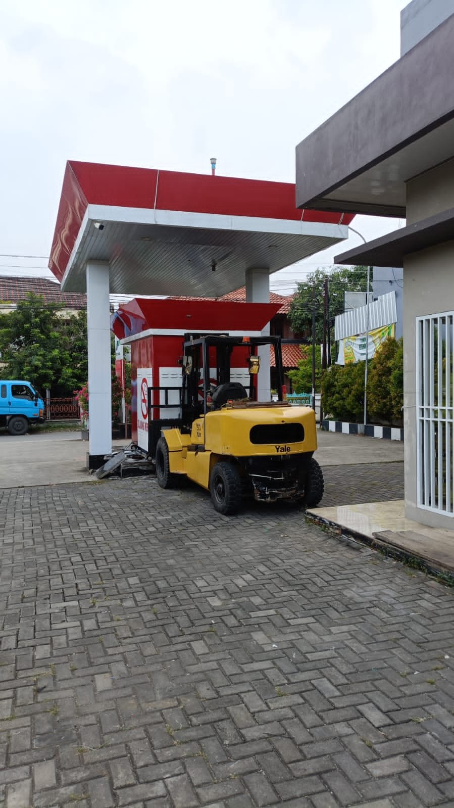 Sewa Forklift Setu Jakarta Timur Harga Kompetitif Operator Berpengalaman